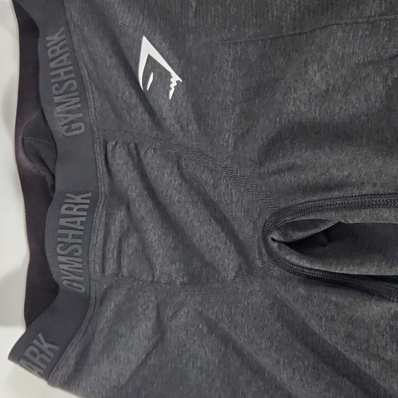 Gymshark Women's Jet Black Athleisure Leggings Size Small logo waist NWT - Picture 2 of 6